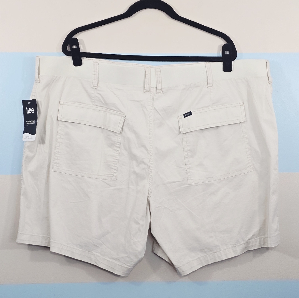 Lee Plus Size Off-White Relaxed Cargo Utility Shorts - Picture 5 of 8